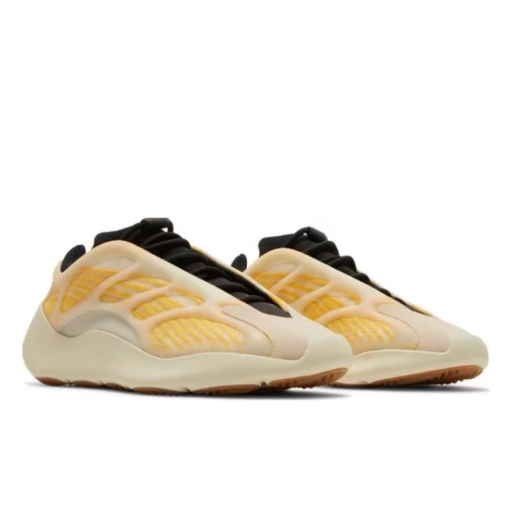 Yeezy 700 Mens SIZE 12